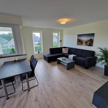 Nahe Meyer Werft In Ostfriesland Mit Kueche & Netflix Apartment